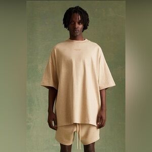 NWT Fear of God Essentials Gold Heather T-Shirt Size: Med